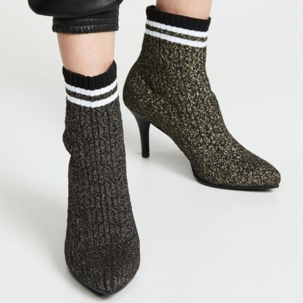 STUART WEITZMAN Waverly Sock Bootie